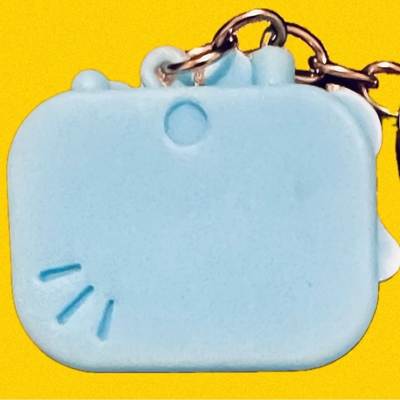 Hello Kitty ⭐️ Friend Cinnamonroll Keychain Flashing Pen Gift New - Picture 7 of 7